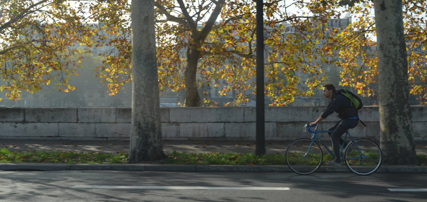 A cyclist in Brussels/Un cycliste